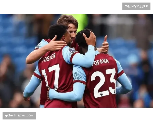 伯恩利防守组织严密紧凑 限制切尔西进攻空间效果显著值得肯定 伯恩利防守组织严密紧凑 限制切尔西进攻空间效果显著值得肯定